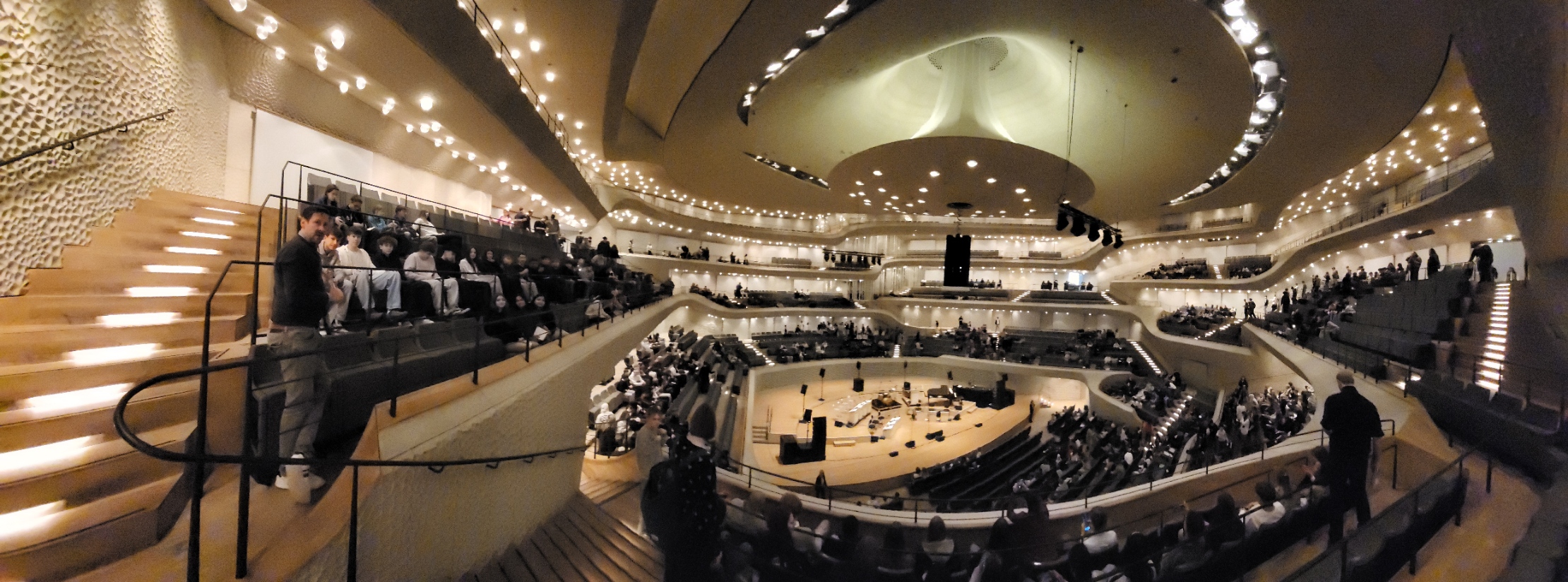 Der große Saal der Elphi